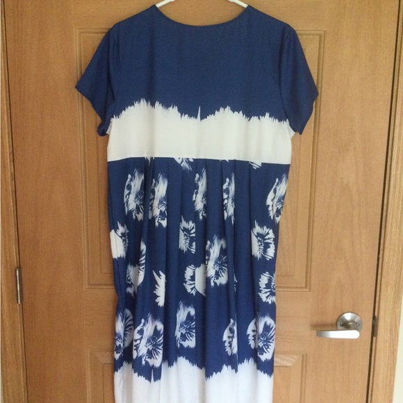 Color Block Tunic V-Neckline Knee Length A-Line Dress - Picture 2 of 2